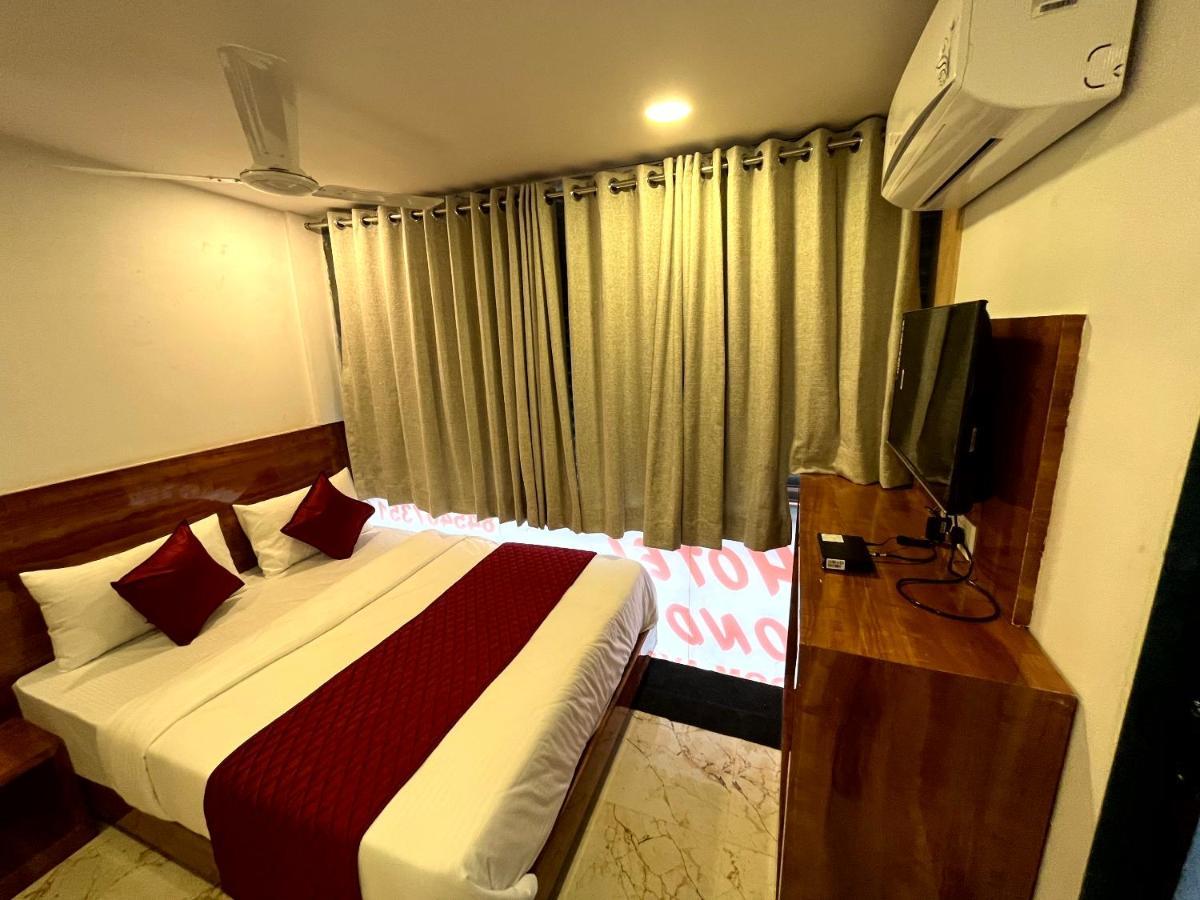 Hotel Delmond Prime- Near Nesco Mumbai Bagian luar foto
